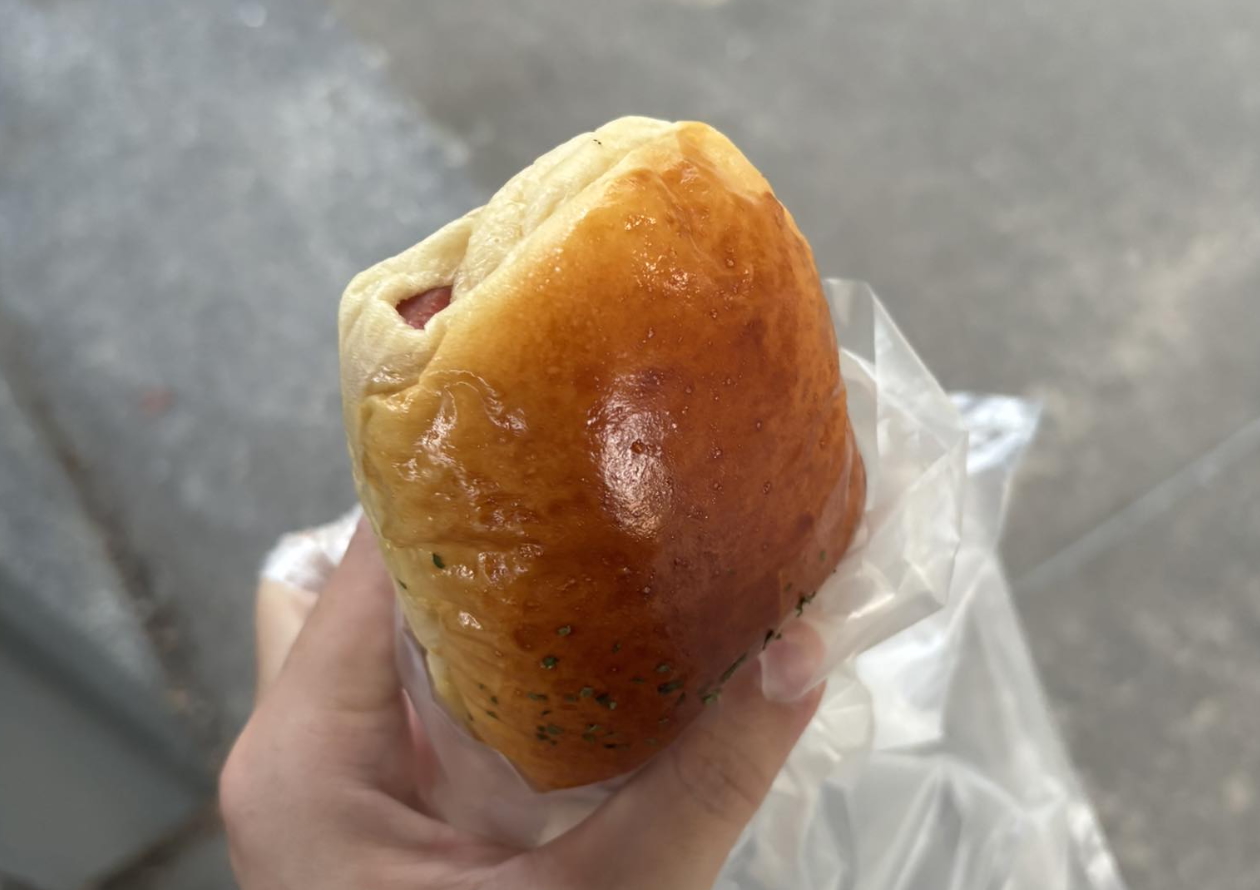 Hot dog bun goes up from $1.70 to $2, the seller even asks for the bun's plastic bag back